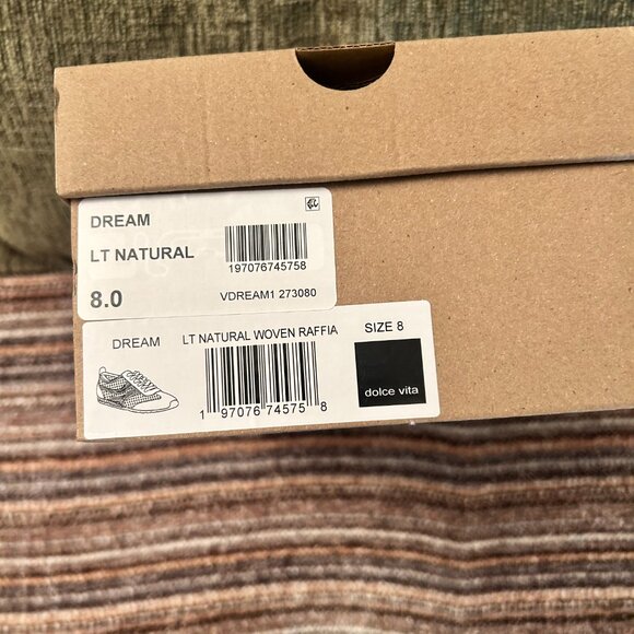 Sneakers - Picture 8 of 8